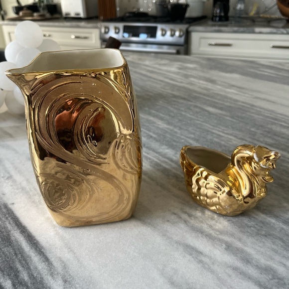 Vintage SWETYE  Salem  Golden gold, pitcher jug, and small swan with hat Chatzky - Picture 4 of 17